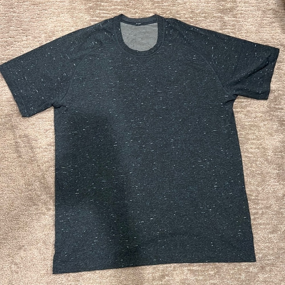 Lululemon Mens XL Shirt